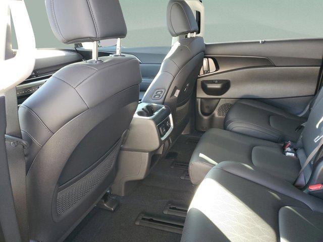 new 2026 Kia Carnival Hybrid car, priced at $47,556