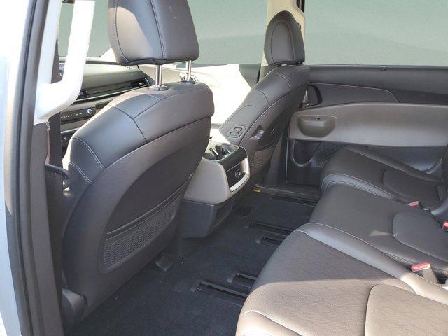 new 2026 Kia Carnival car, priced at $39,953