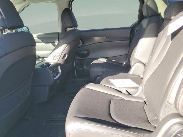 new 2026 Kia Carnival Hybrid car, priced at $45,967