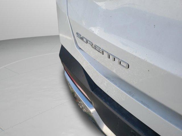 new 2026 Kia Sorento Hybrid car, priced at $36,714