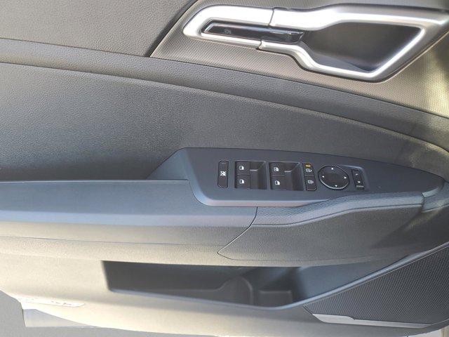 new 2026 Kia Sportage Hybrid car, priced at $30,581