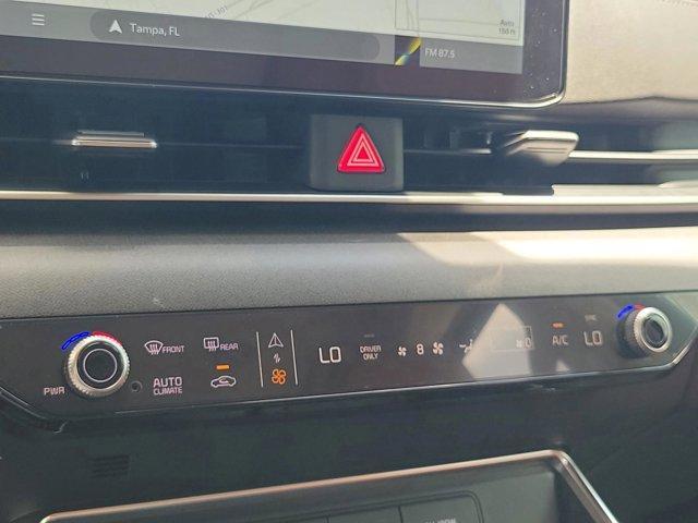 new 2026 Kia Carnival Hybrid car, priced at $42,070