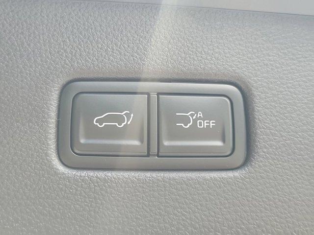 new 2026 Kia Carnival Hybrid car, priced at $42,070