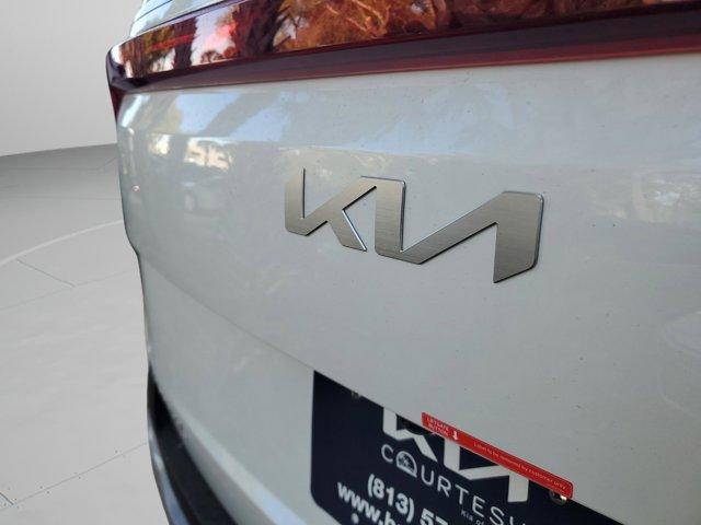 new 2026 Kia Carnival Hybrid car, priced at $40,787