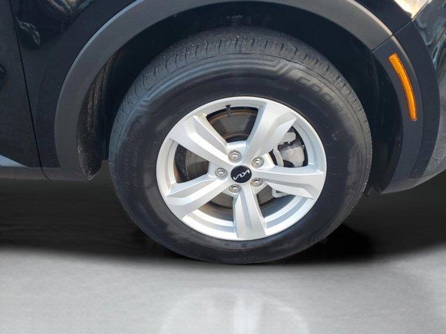 used 2023 Kia Sorento car, priced at $21,685