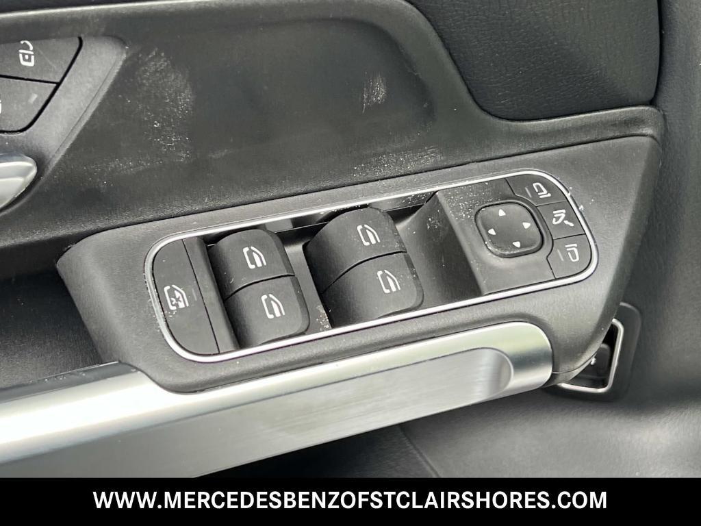 new 2026 Mercedes-Benz GLB 250 car, priced at $52,690