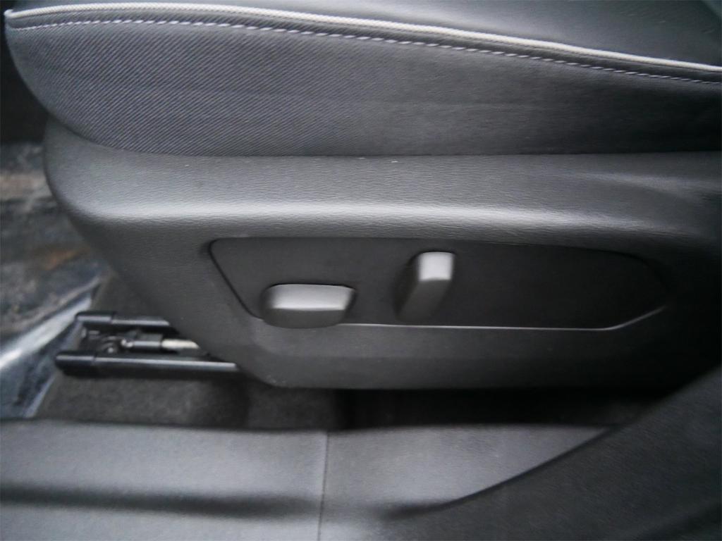 used 2023 Buick Envision car, priced at $27,995