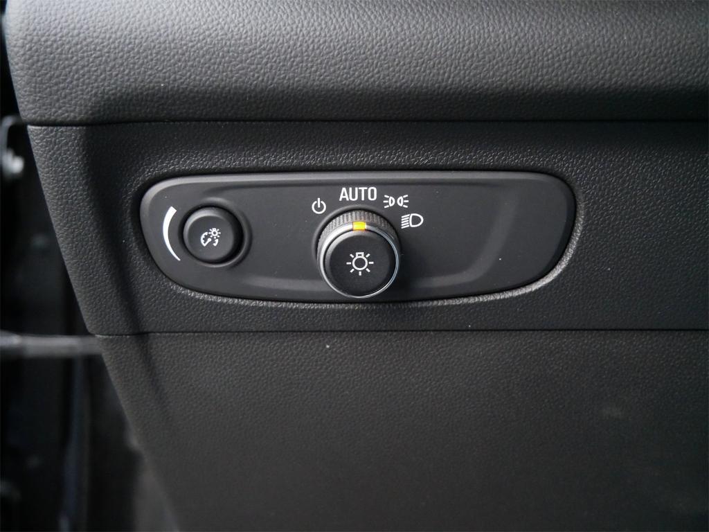 used 2023 Buick Envision car, priced at $27,995