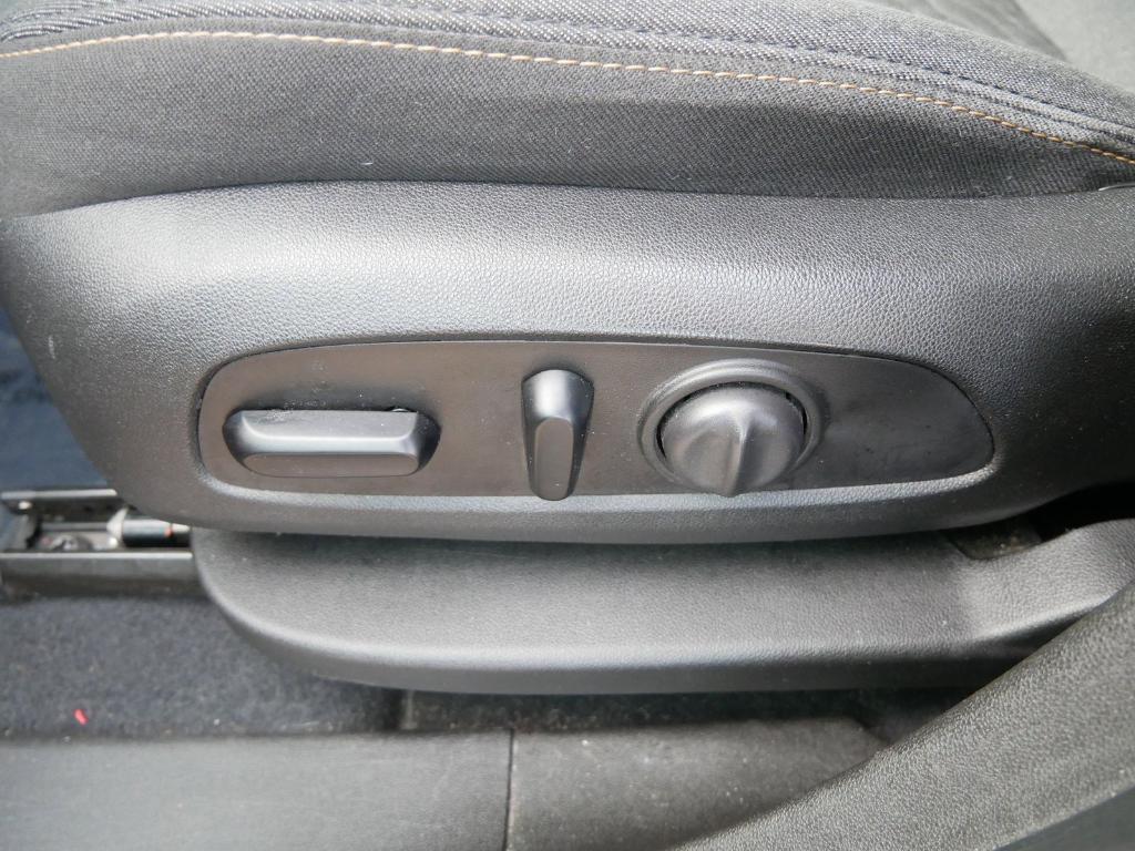 used 2020 Chevrolet Equinox car, priced at $12,495