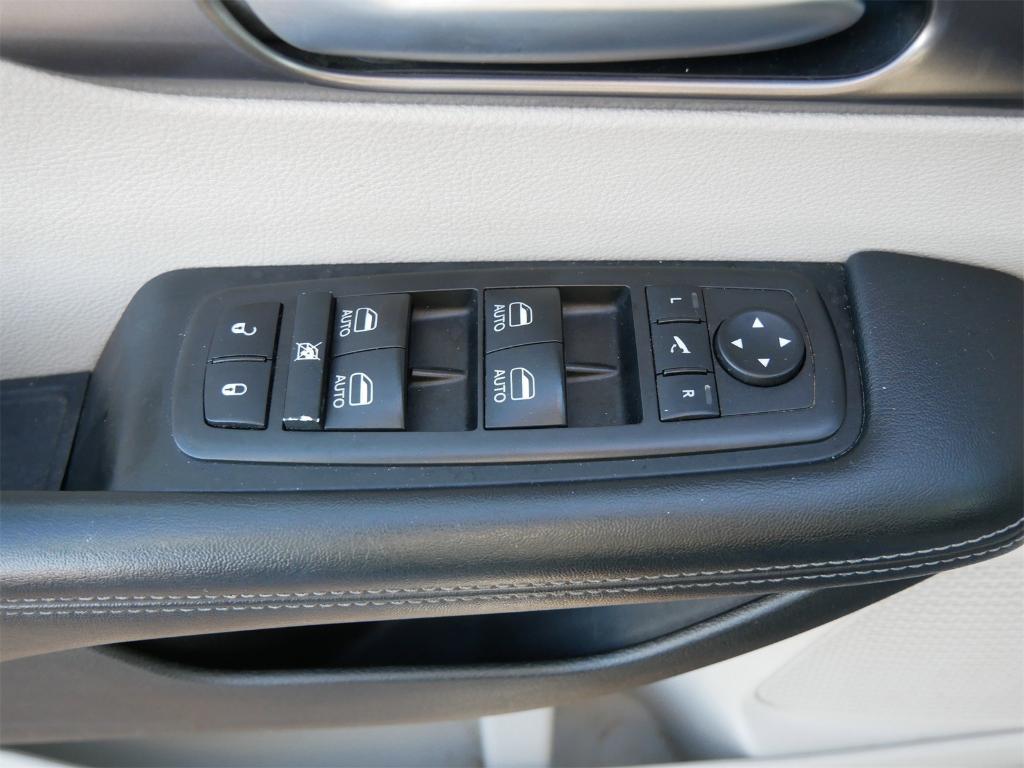 used 2018 Chrysler Pacifica car, priced at $8,429