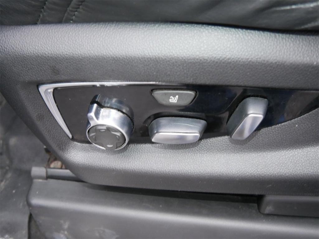 used 2019 Cadillac Escalade ESV car, priced at $24,568