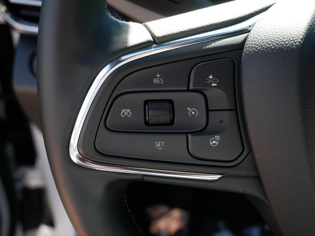 new 2025 Buick Envista car, priced at $29,384