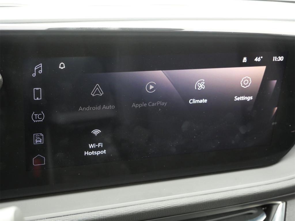 new 2025 Buick Envista car, priced at $25,275