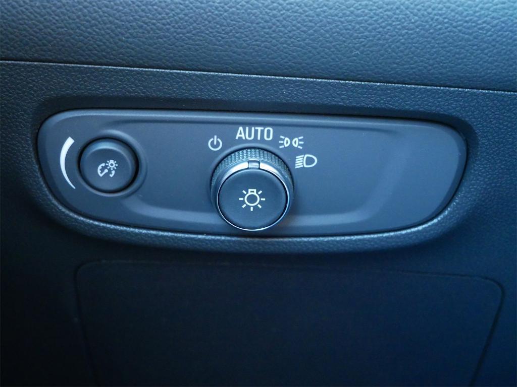 new 2026 Buick Encore GX car, priced at $33,375