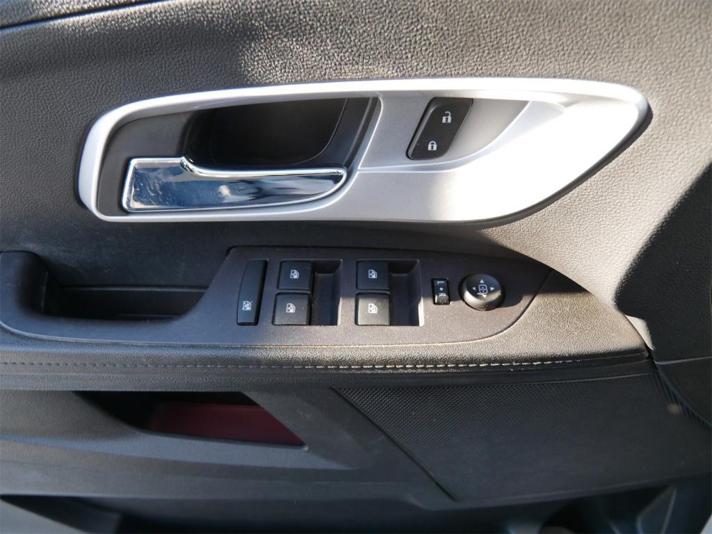 used 2017 Chevrolet Equinox car, priced at $11,880