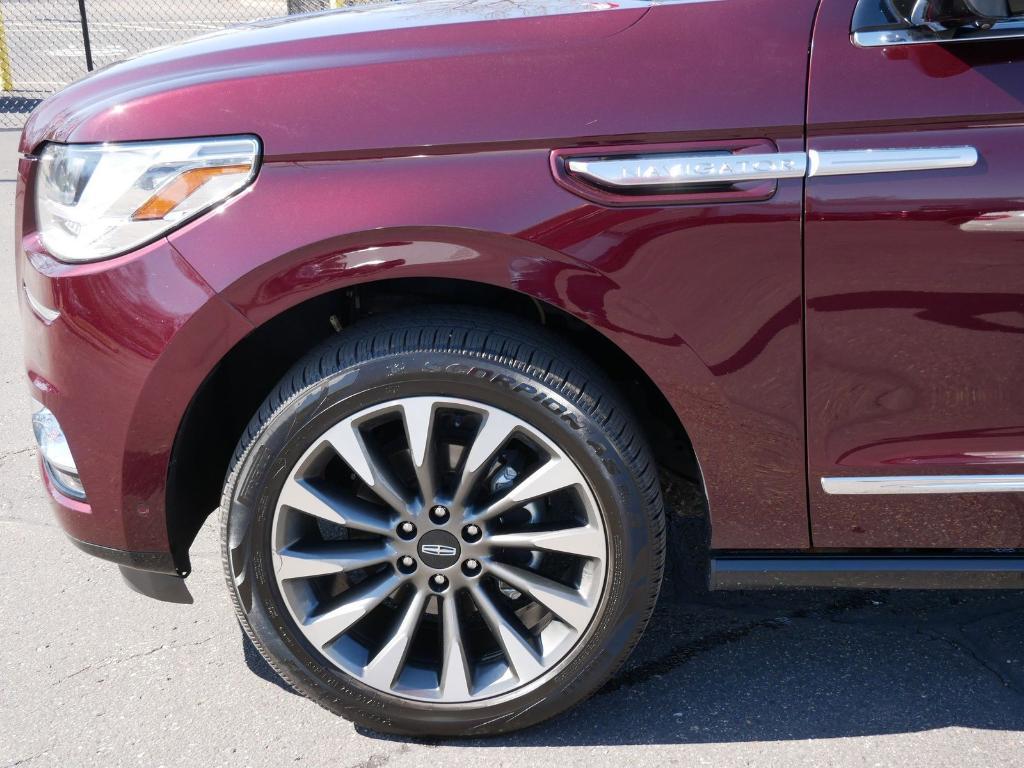 used 2021 Lincoln Navigator car, priced at $36,971