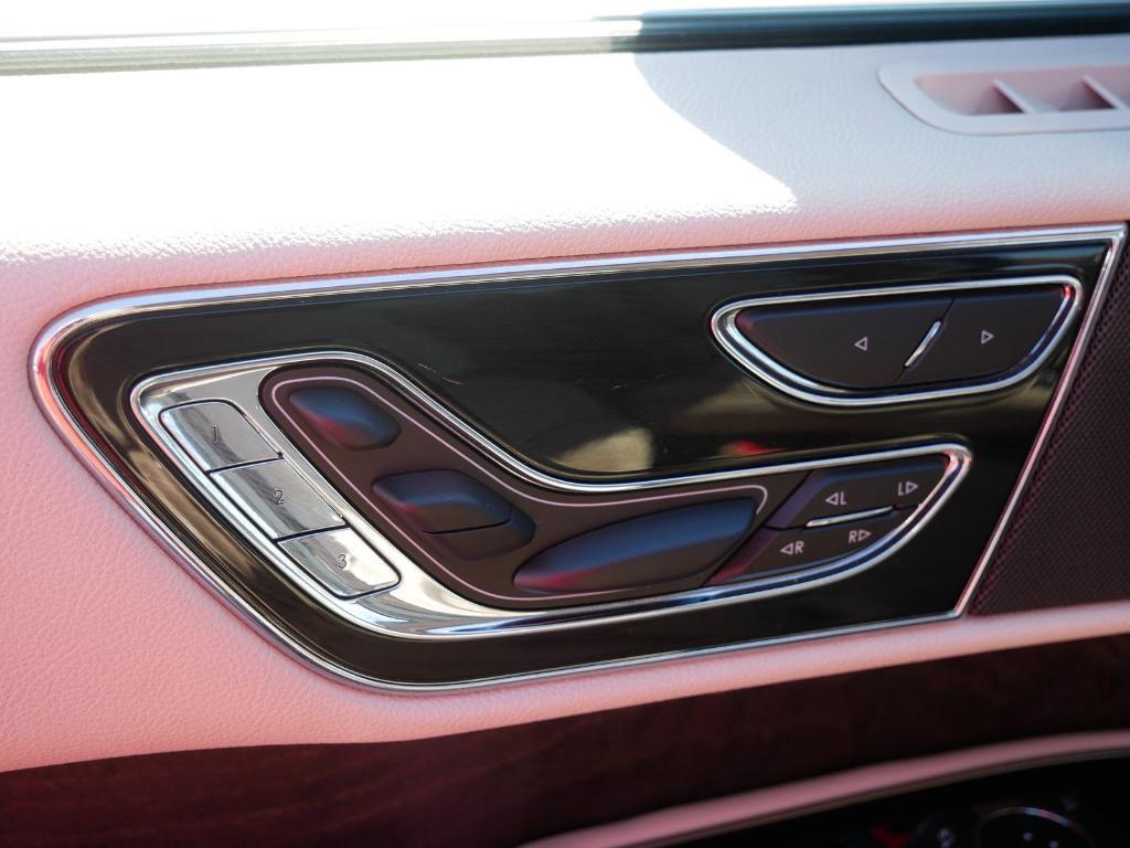 used 2021 Lincoln Navigator car, priced at $36,971