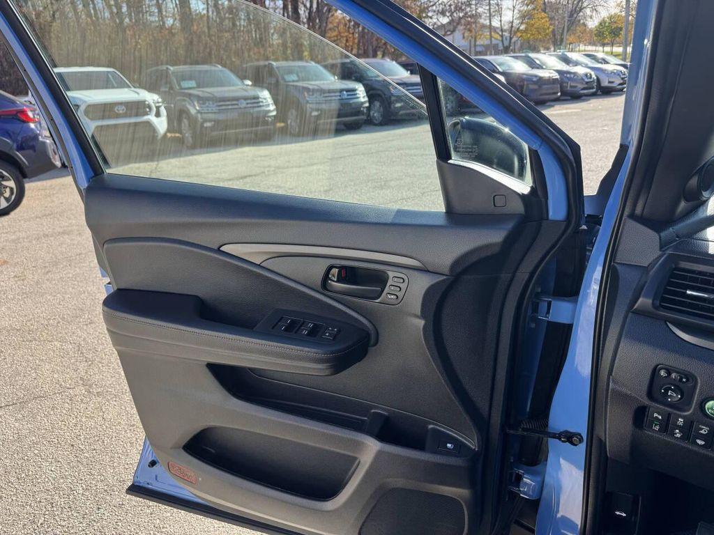 used 2024 Honda Ridgeline car, priced at $29,997