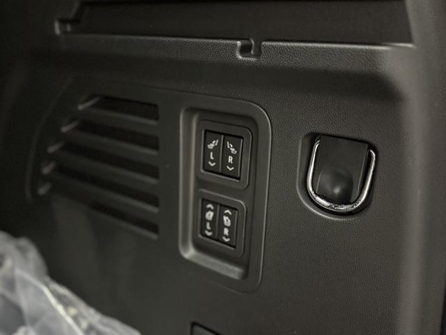 new 2026 Chevrolet Traverse car, priced at $60,540