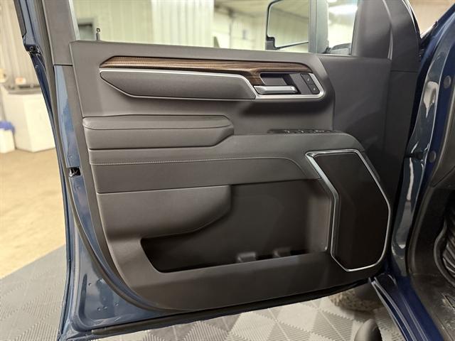 new 2025 Chevrolet Silverado 3500 car, priced at $76,360