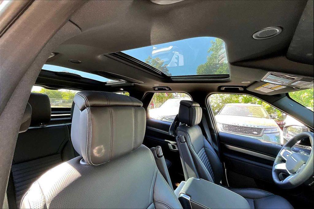used 2025 Land Rover Discovery car, priced at $59,698