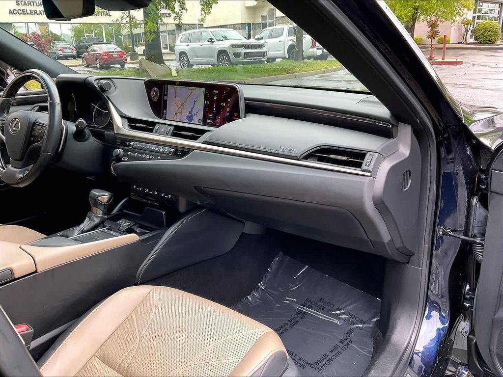 used 2019 Lexus ES 350 car, priced at $31,698