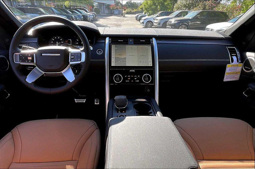 new 2025 Land Rover Discovery car, priced at $77,153