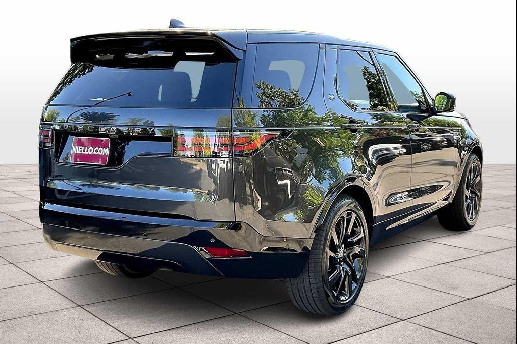 new 2025 Land Rover Discovery car, priced at $77,153