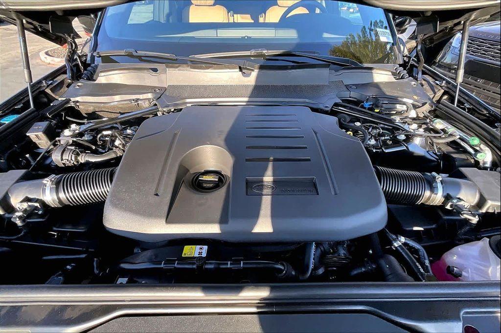 new 2026 Land Rover Discovery car, priced at $78,326