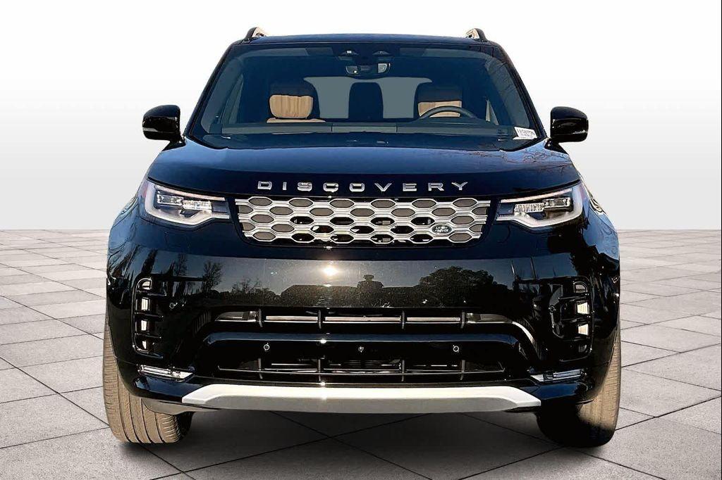new 2026 Land Rover Discovery car, priced at $78,326