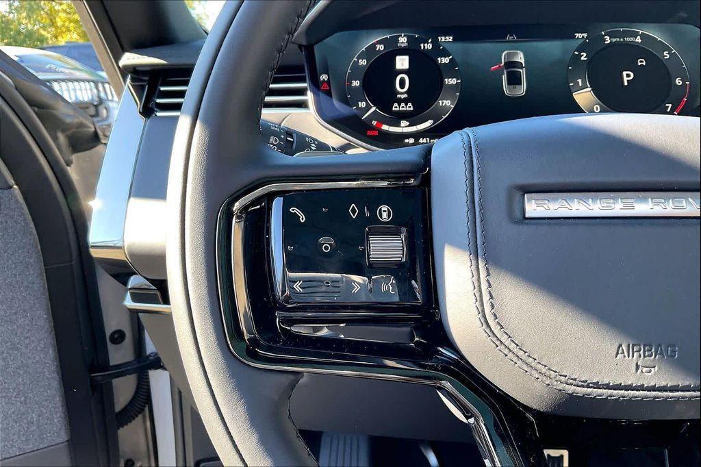 new 2025 Land Rover Range Rover Sport car, priced at $105,390