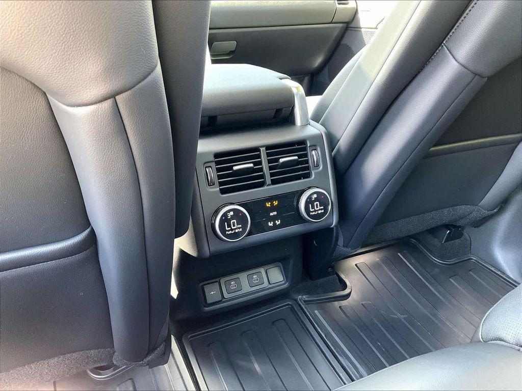 new 2026 Land Rover Discovery car, priced at $66,301