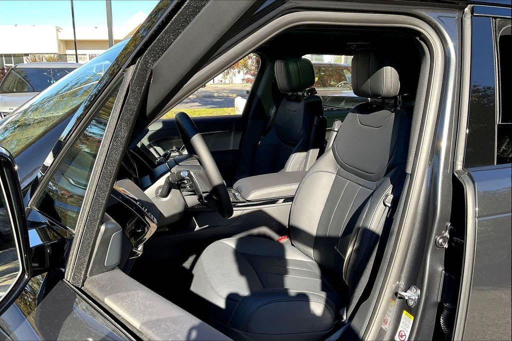 new 2025 Land Rover Range Rover Sport car, priced at $104,895