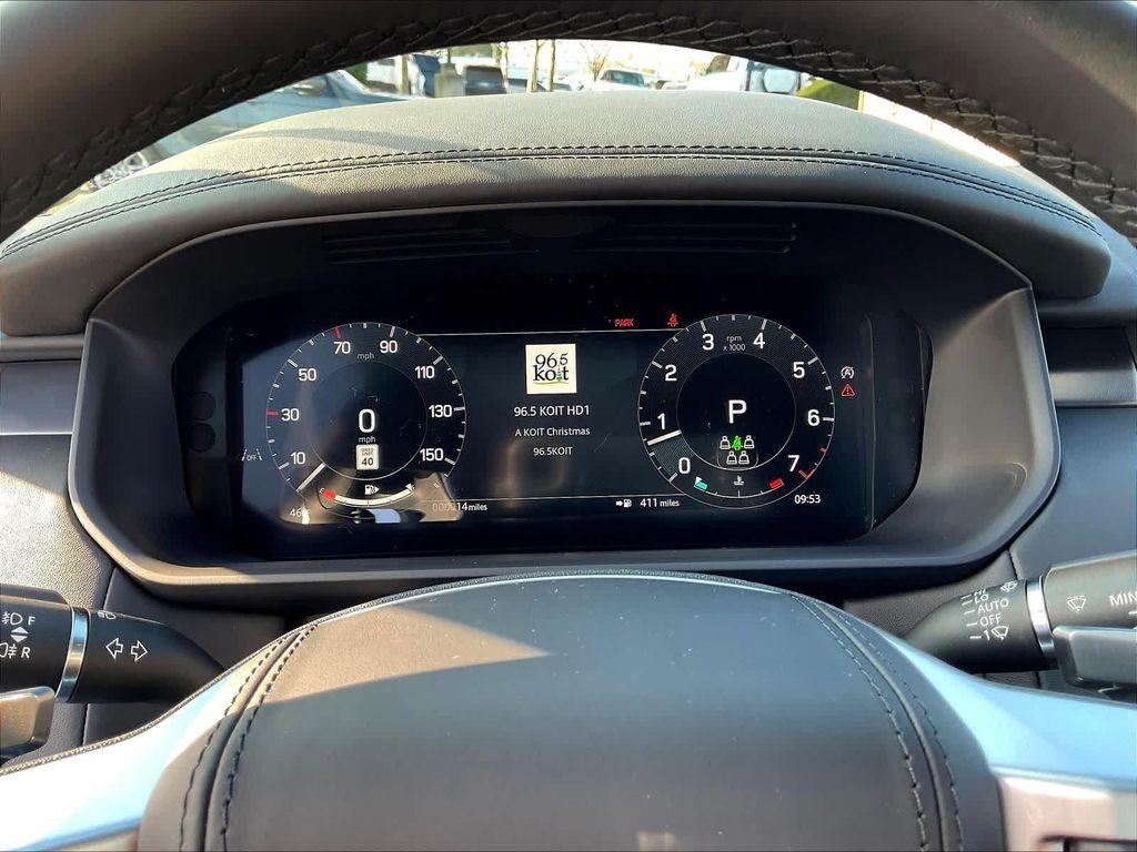 new 2025 Land Rover Discovery car, priced at $80,828