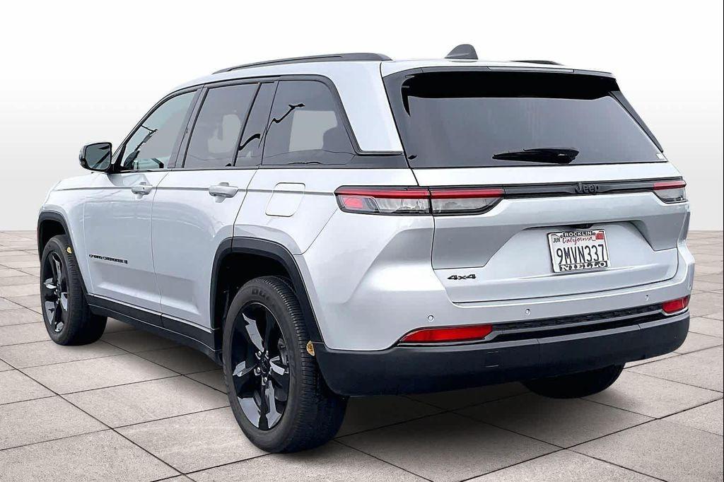 used 2024 Jeep Grand Cherokee car, priced at $34,799