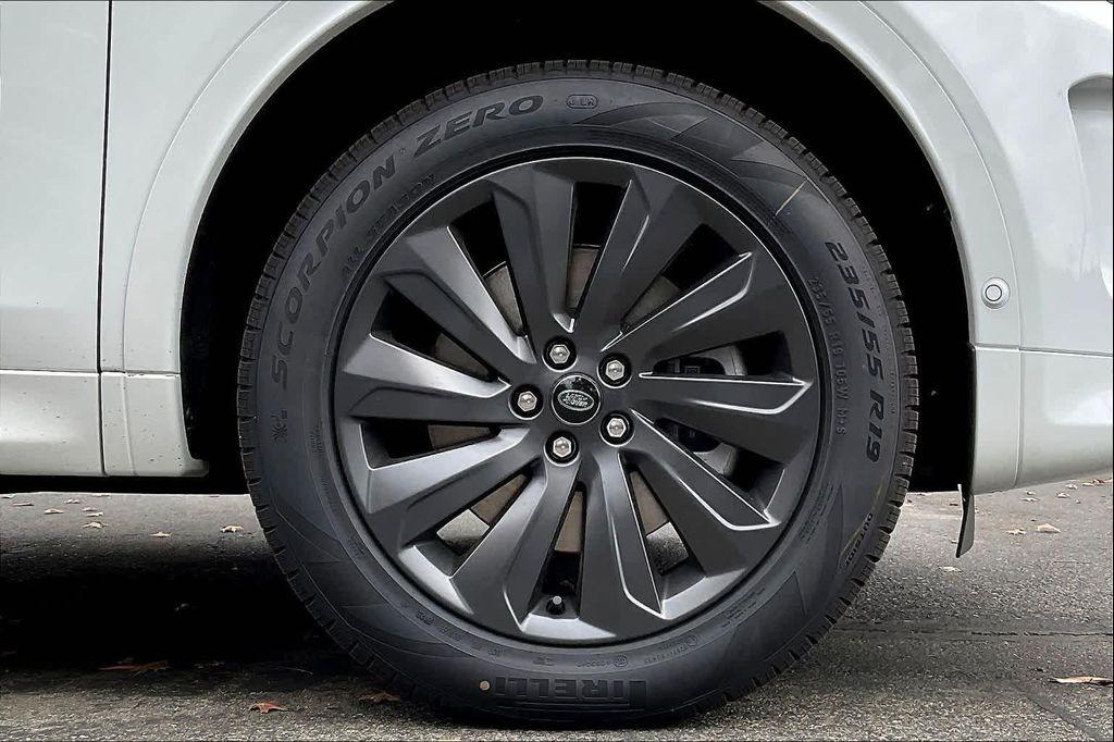 new 2025 Land Rover Discovery Sport car, priced at $51,625