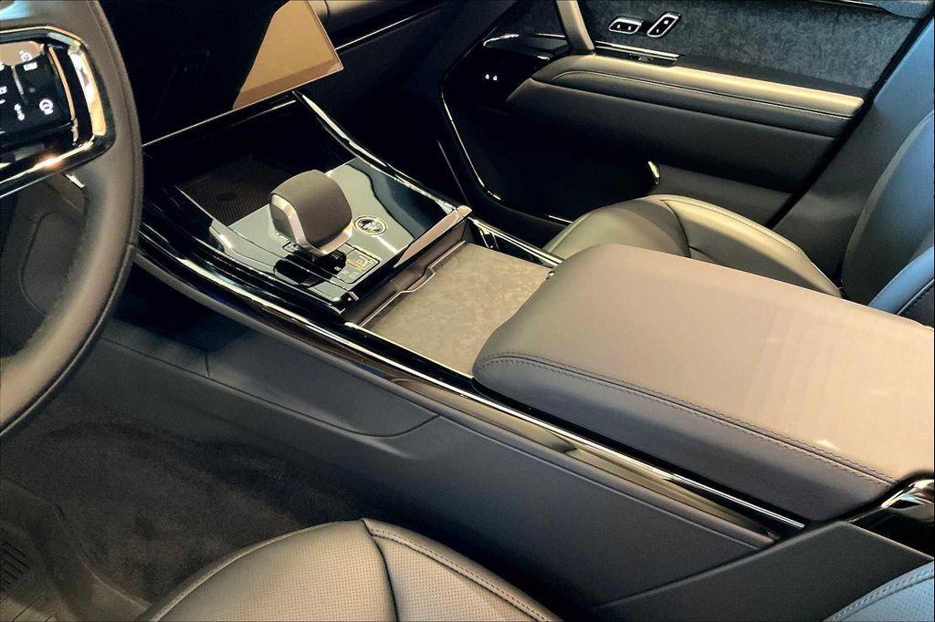 new 2025 Land Rover Range Rover Sport car, priced at $147,725