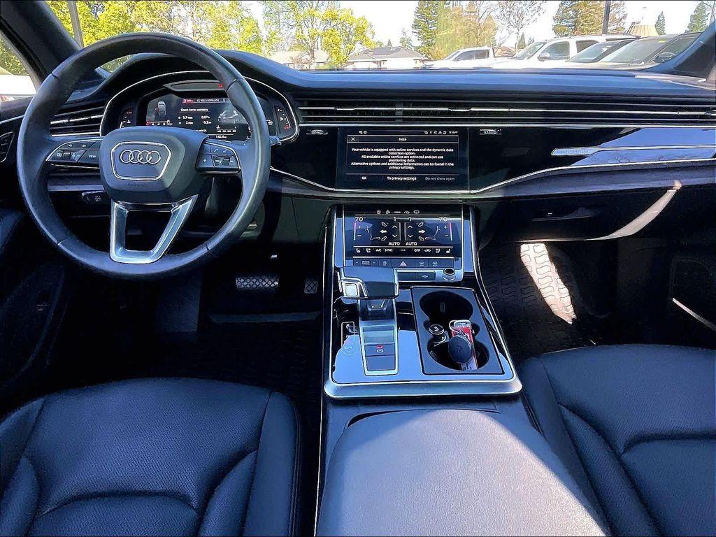 used 2023 Audi Q7 car, priced at $40,299