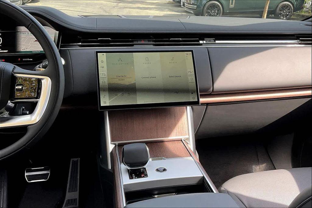 new 2025 Land Rover Range Rover car, priced at $138,065