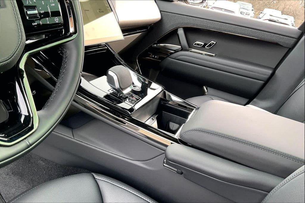 new 2025 Land Rover Range Rover Sport car, priced at $101,900