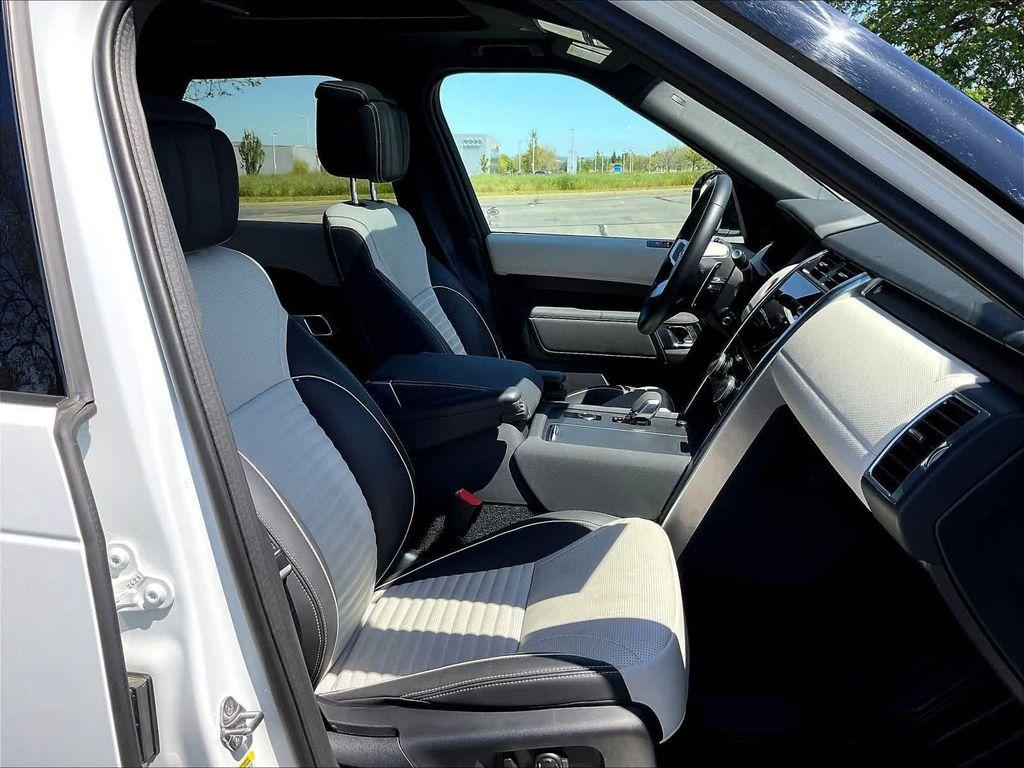 used 2023 Land Rover Discovery car, priced at $40,999