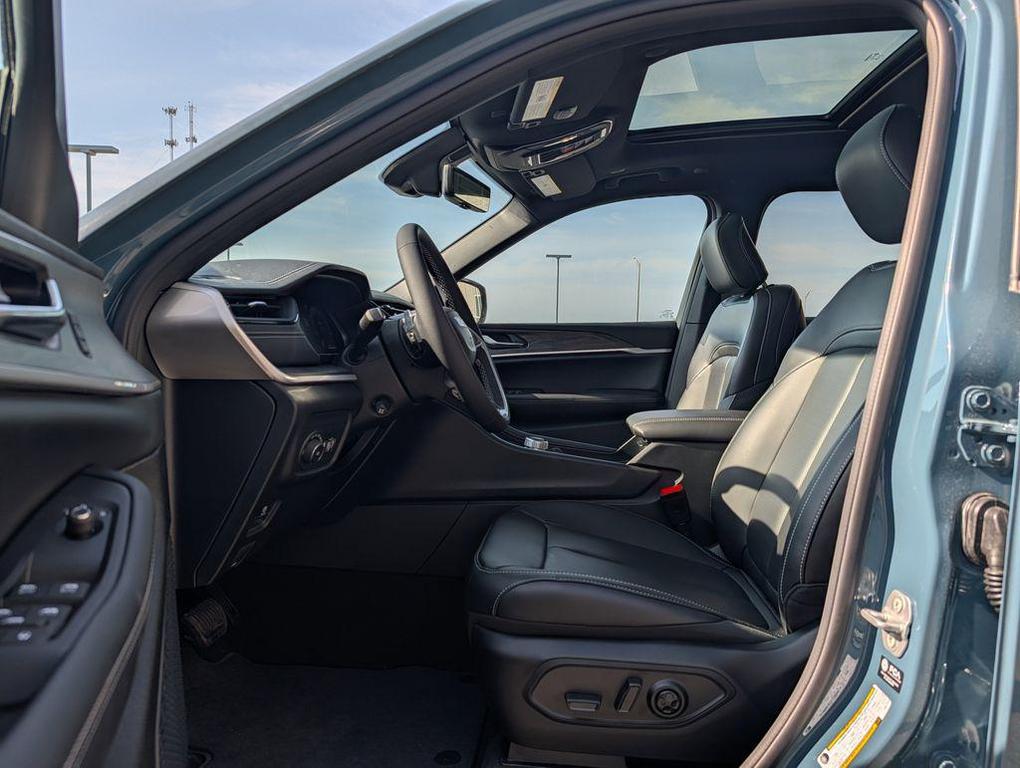 new 2026 Jeep Grand Cherokee L car, priced at $48,223
