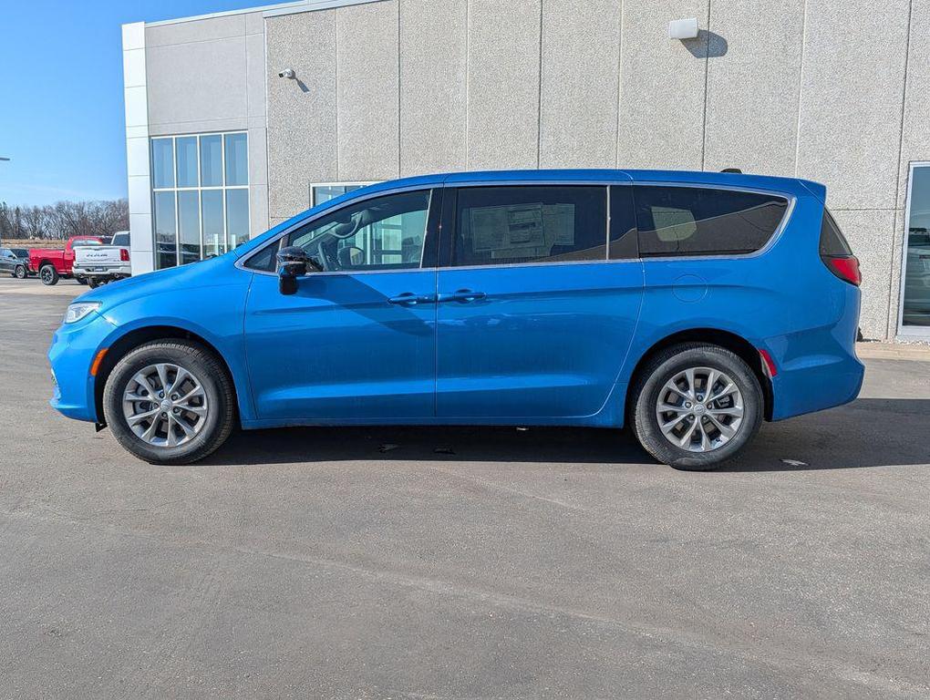 new 2026 Chrysler Pacifica car, priced at $45,084