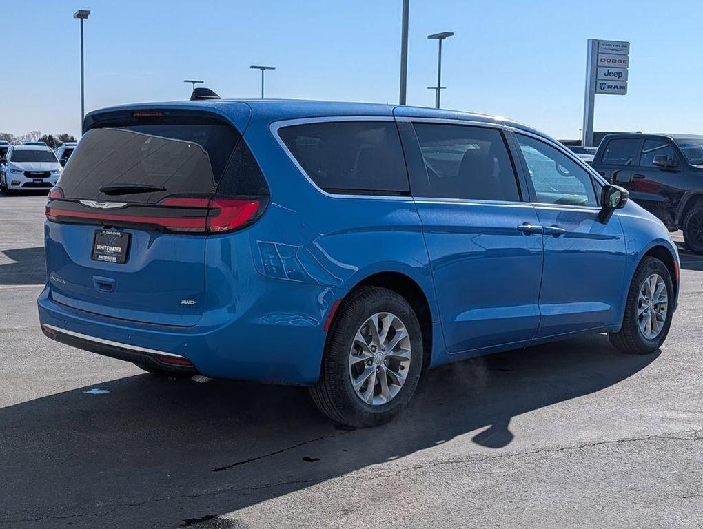 new 2026 Chrysler Pacifica car, priced at $45,084