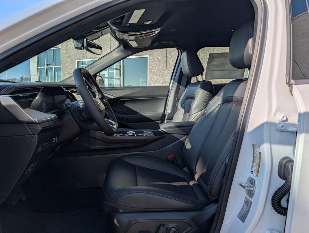 new 2026 Jeep Cherokee car, priced at $41,461