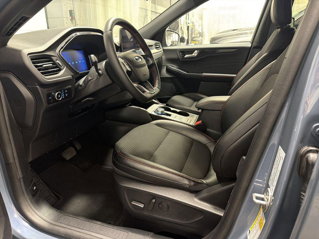 used 2025 Ford Escape car, priced at $24,700