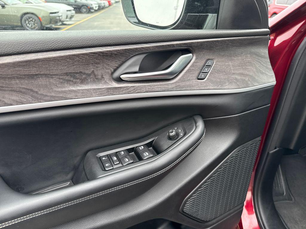 used 2023 Jeep Grand Cherokee car, priced at $29,700