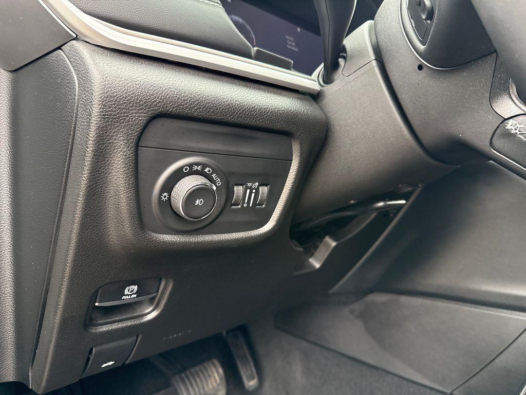 used 2023 Jeep Grand Cherokee car, priced at $29,700