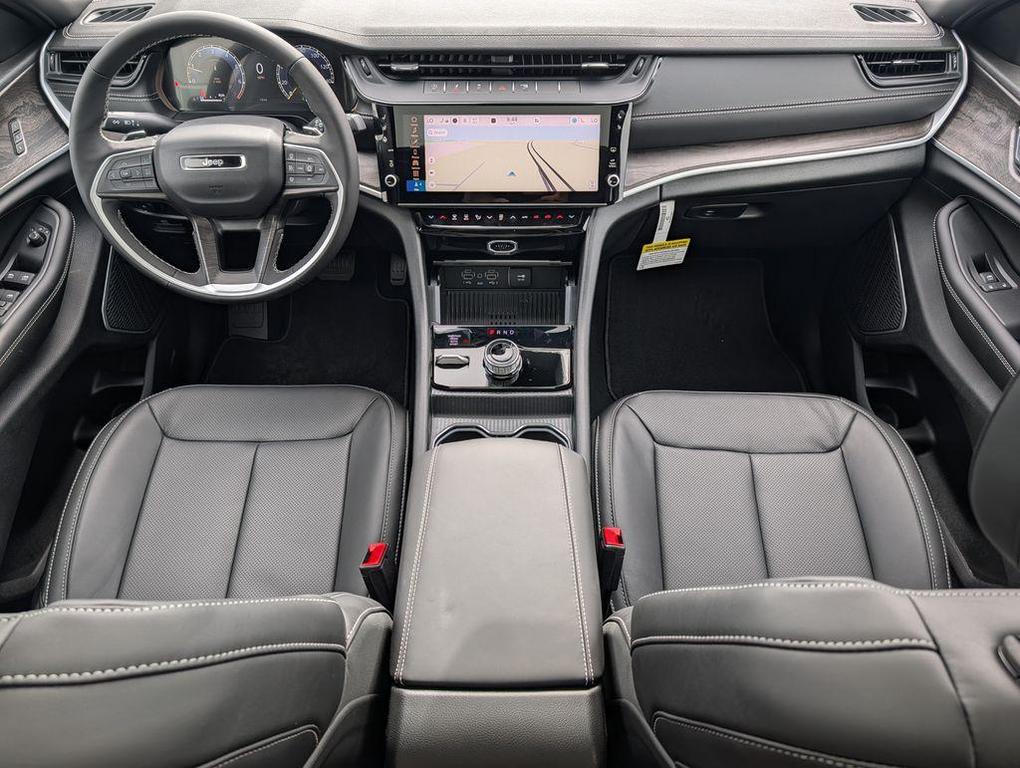 new 2026 Jeep Grand Cherokee car, priced at $48,328