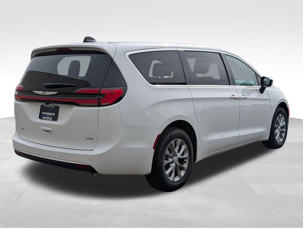 new 2026 Chrysler Pacifica car, priced at $45,626